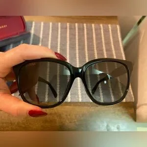 Gucci | Accessories | Gucci Square Dark Sunglasses With Case  display picture 2